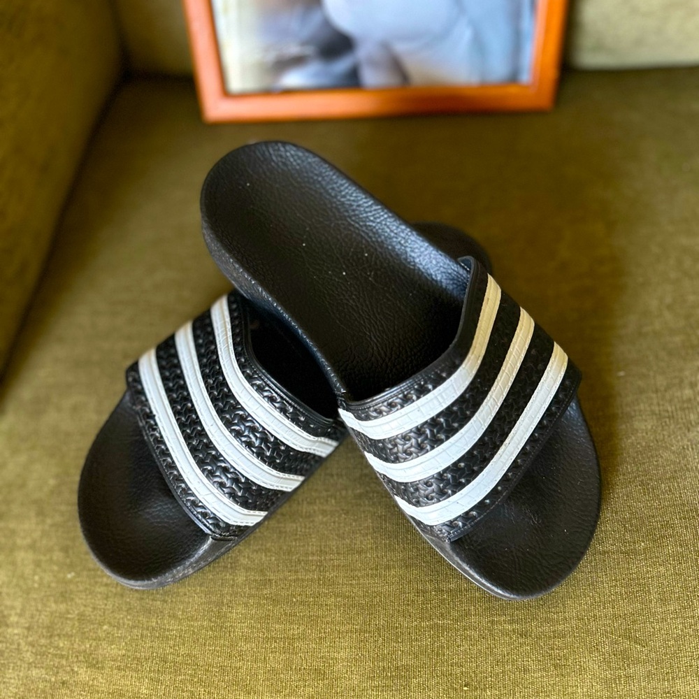 ADIDAS YOUTH SLIDES - Picture 4 of 5